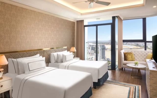 Melia Vinpearl Danang Riverfront - photo 4