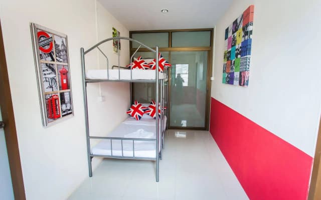 Abbey Road Hotel - photo 3