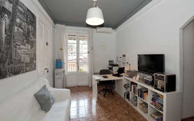Hostalet De Barcelona - photo 2