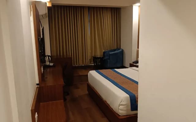 Hotel WTI Airport - photo 3