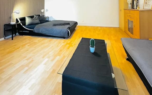 Bright 1BR Apartment Near Augarten - photo 3