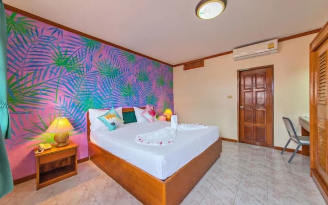 Panda Hotel（Patong Beach） - photo 5