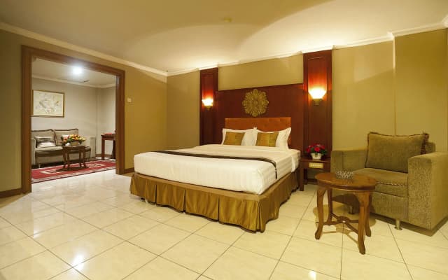 Hotel Olympic - photo 4