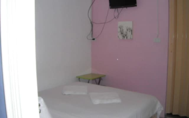 At Smile Oasis Houses - photo 4
