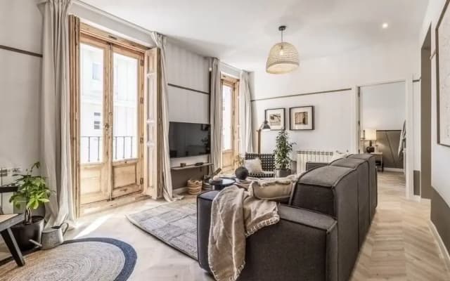 Eriste - 2 Bedrooms in Malasa a - photo 5
