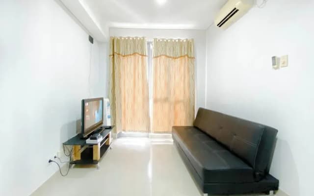 Homey and Modern 2BR Apartment at Royal Olive Residence - photo 5