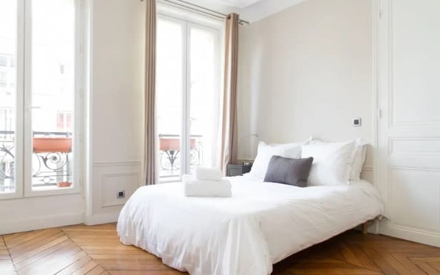 Marais - Francs Bourgeois Apartment - photo 4