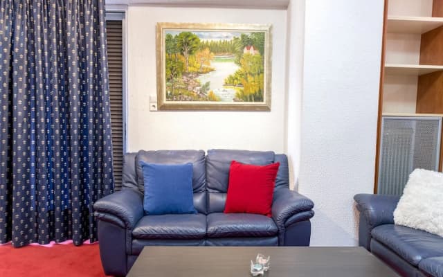 Cinema Museum Apartment - photo 4