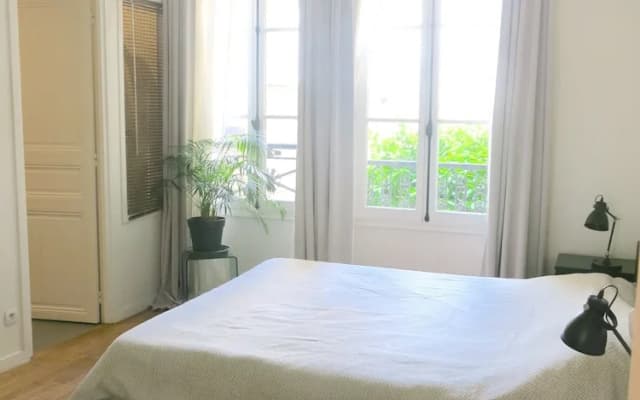 1 Bedroom in two Bedroom Luxe Marais Bretagne Citycosy - photo 3