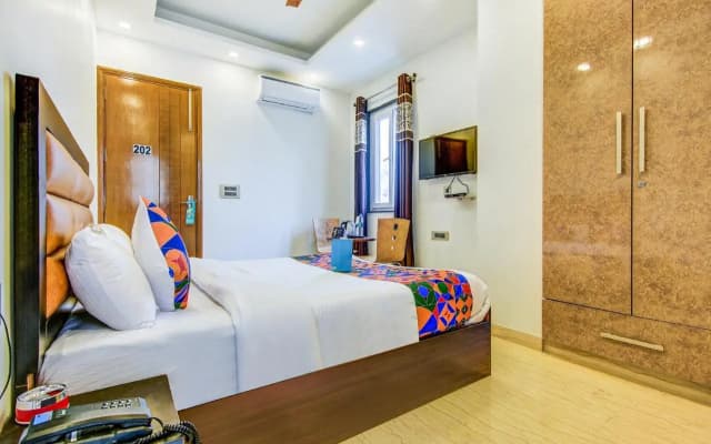 Fabhotel Floyd - photo 5
