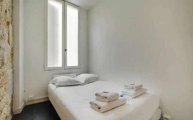 Authentic Studio - 2P - Canal St Martin - photo 5