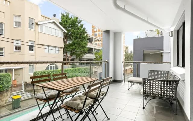 Lovely 2-bed With Balcony - photo 5