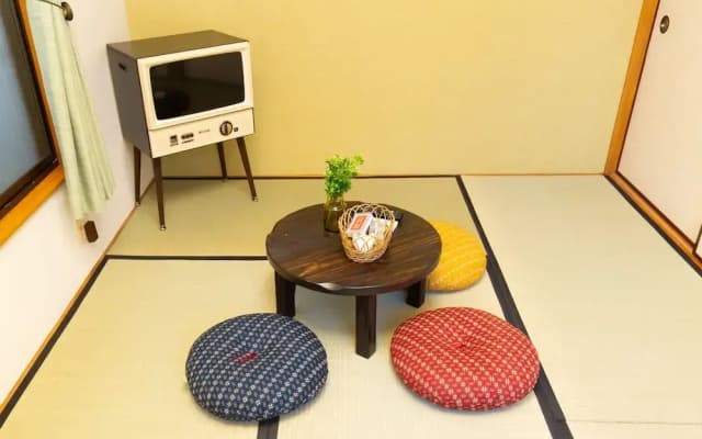 Kagurazaka Retro Bar & Hotel - photo 3