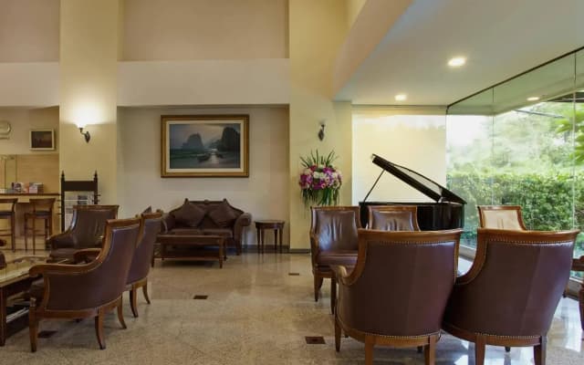Royal Suite Hotel Bangkok - photo 2