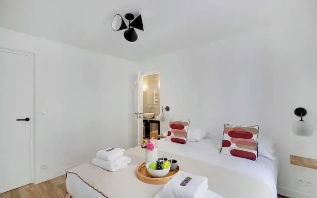 Chic Apartment - 2br/6p - Saint-ambroise - photo 3