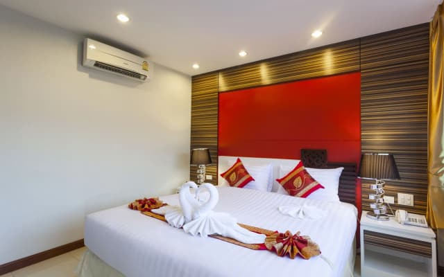 Patong Max Value Hotel - photo 2
