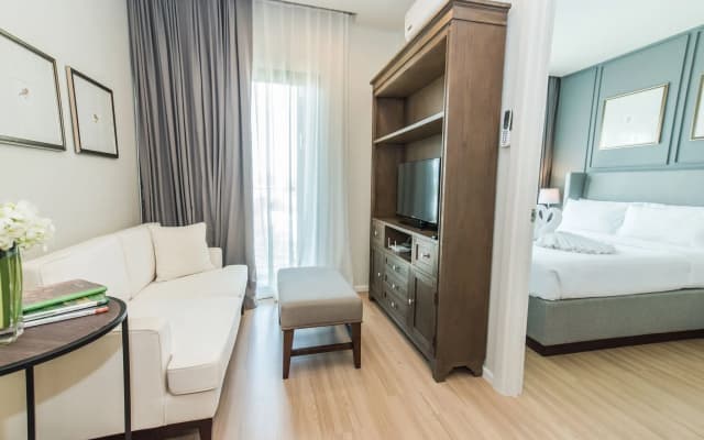 Dlux Condominium - photo 5