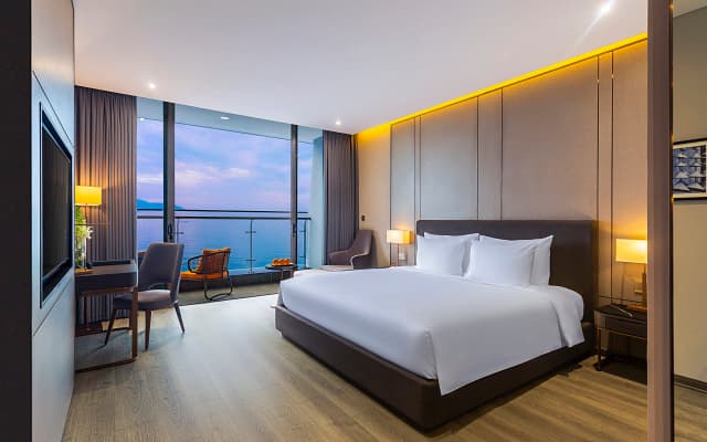 Le Sands Oceanfront Danang Hotel - photo 3