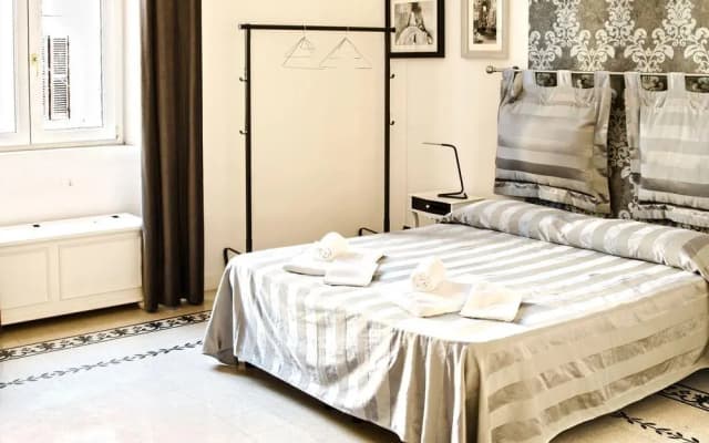 Merulana Suite Apartment - photo 3