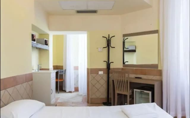 Hotel Alex Square - photo 5