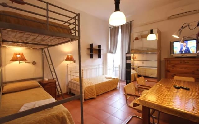 Roma Inn Hostel - photo 5