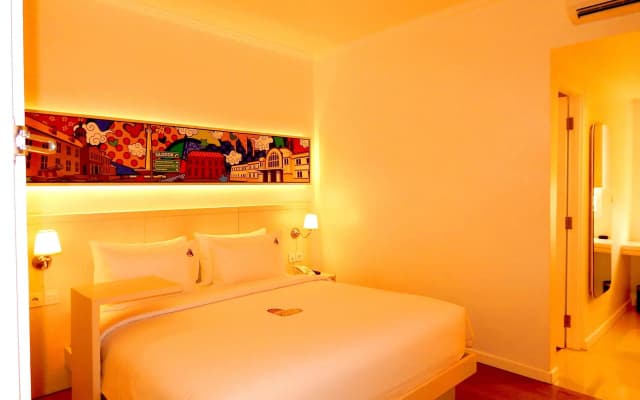 MaxOne Signature Glodok Jakarta - photo 3