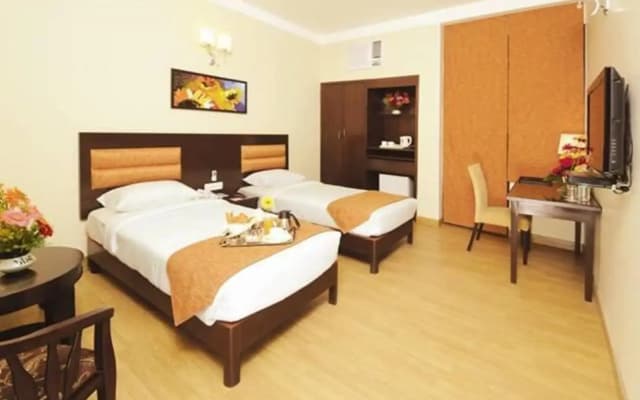 Clarks Inn Kailash Colony - photo 3