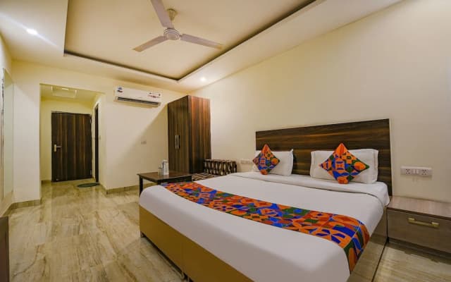 Fabhotel Laxmi Palace - photo 4