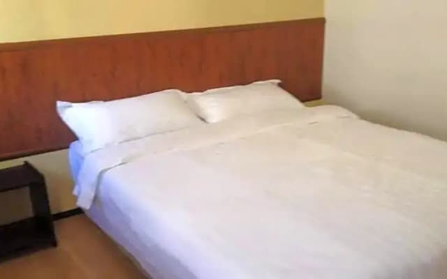 Universal Inn - photo 3