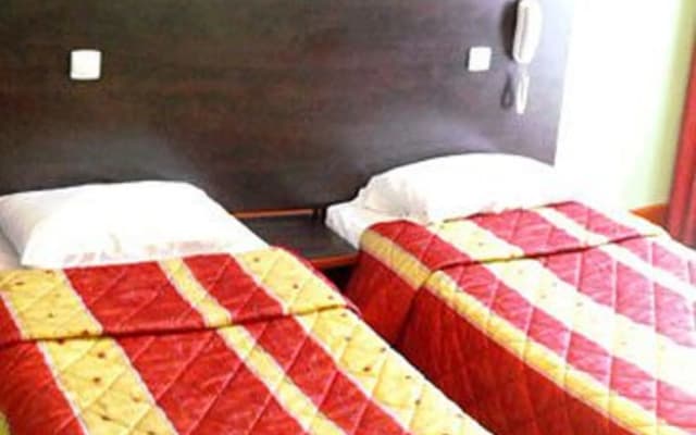 Hotel Cambrai - photo 2