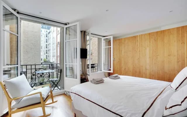 Chic 2BR Retreat for 4P- Heart of Invalides - photo 2