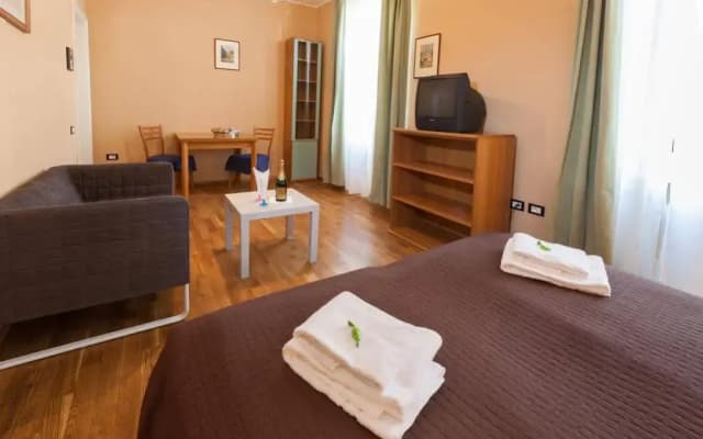 Hotel La Madeleine - photo 3