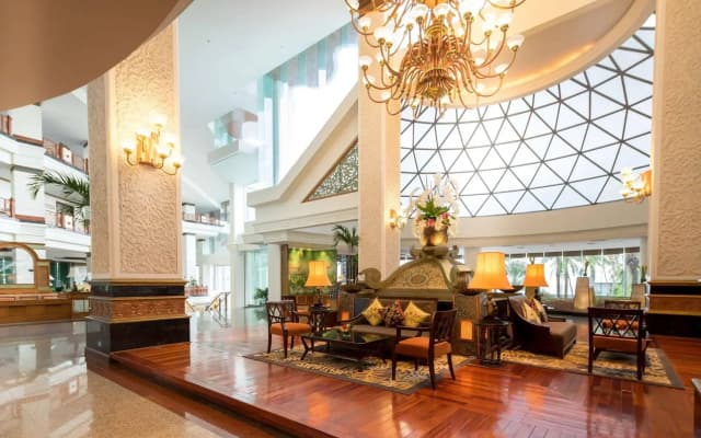 Royal Cliff Grand Hotel Pattaya - photo 2