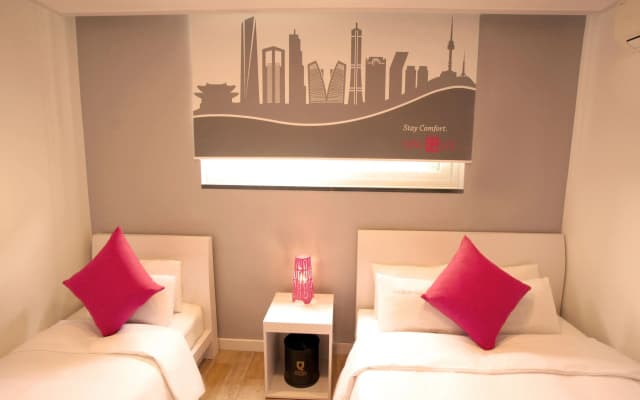 Three Seven Hotel - photo 4