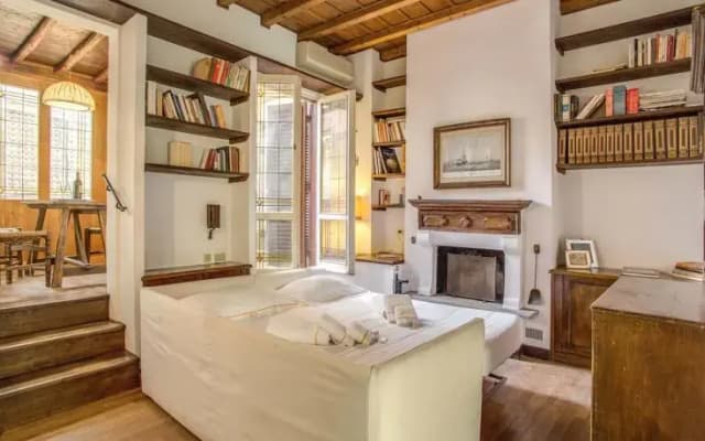 HI Spagna apartment Rome - photo 4