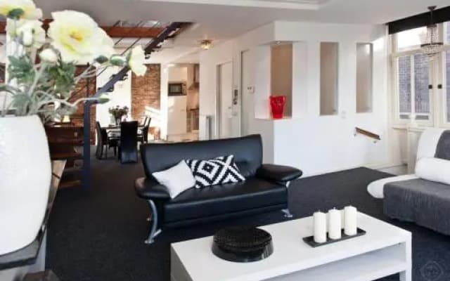 Canal Holiday Apartment - photo 2