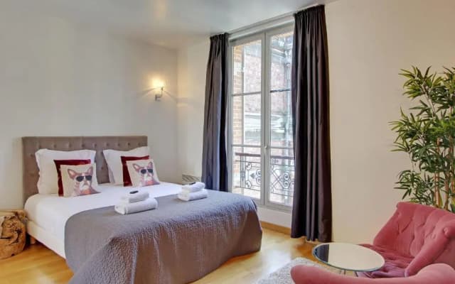 Short Stay Group Museum View Serviced Apartments - photo 4