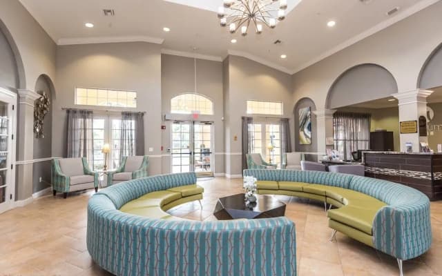 Luxury Townhome 3 Bedroom Condo by Redawning - photo 2
