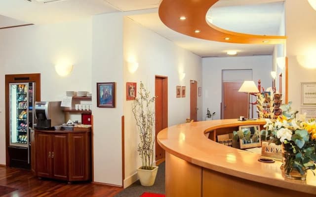 Cloister Inn - photo 2