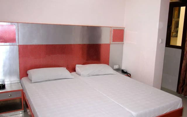 Hotel Kwality - photo 4