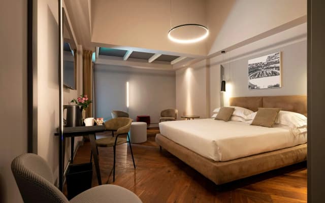 Loly Boutique Hotel - photo 3