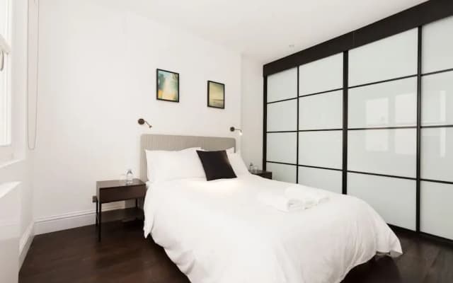 2 Bdr Queens Gardens by the Residences - photo 5