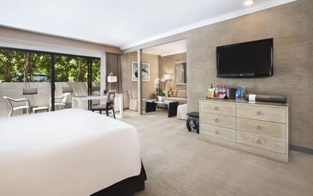 Luxe Sunset Boulevard Hotel - photo 5