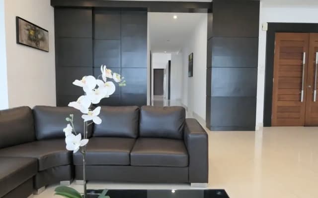 Gurney Seafront Supercondo 4B Penthouse - photo 3