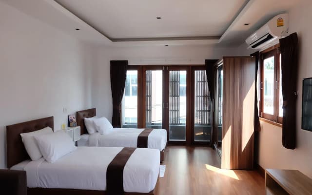 5ive Beach House Hotel - photo 5
