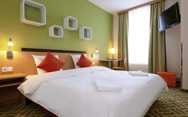 ibis Styles Berlin City Ost - photo 4