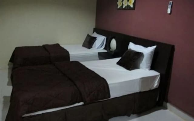 Capital O 1666 Grand Pudjawan Hotel - photo 5