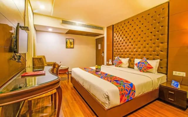 FabHotel Kian - photo 4