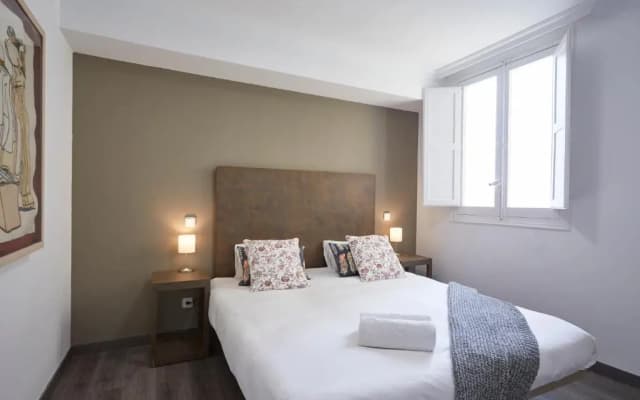 LEEWAYS APARTMENT VI in ALCALA 99 - photo 3