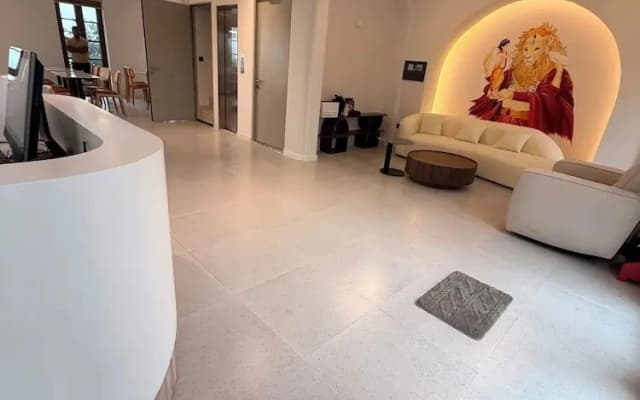 Maharaja Lounge & Hotels - photo 2